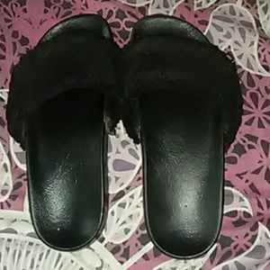 Fox fur black  slides